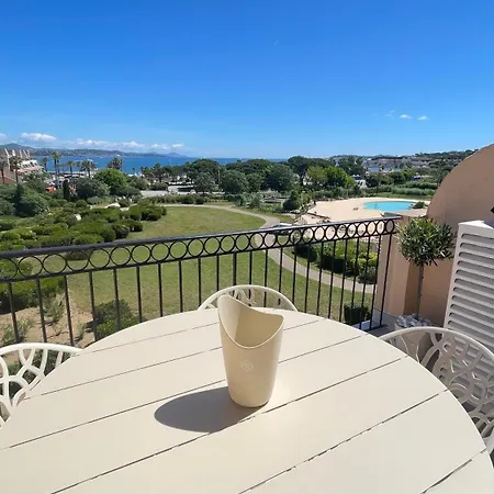 Apartment Duplex Vue Bord De Dernier Etage Gassin