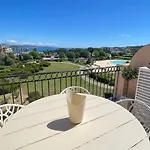 Apartment Duplex Vue Bord De Dernier Etage Gassin