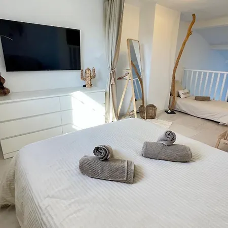 Duplex Vue Bord De Dernier Etage Apartmán Gassin
