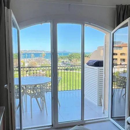 Duplex Vue Bord De Dernier Etage Gassin